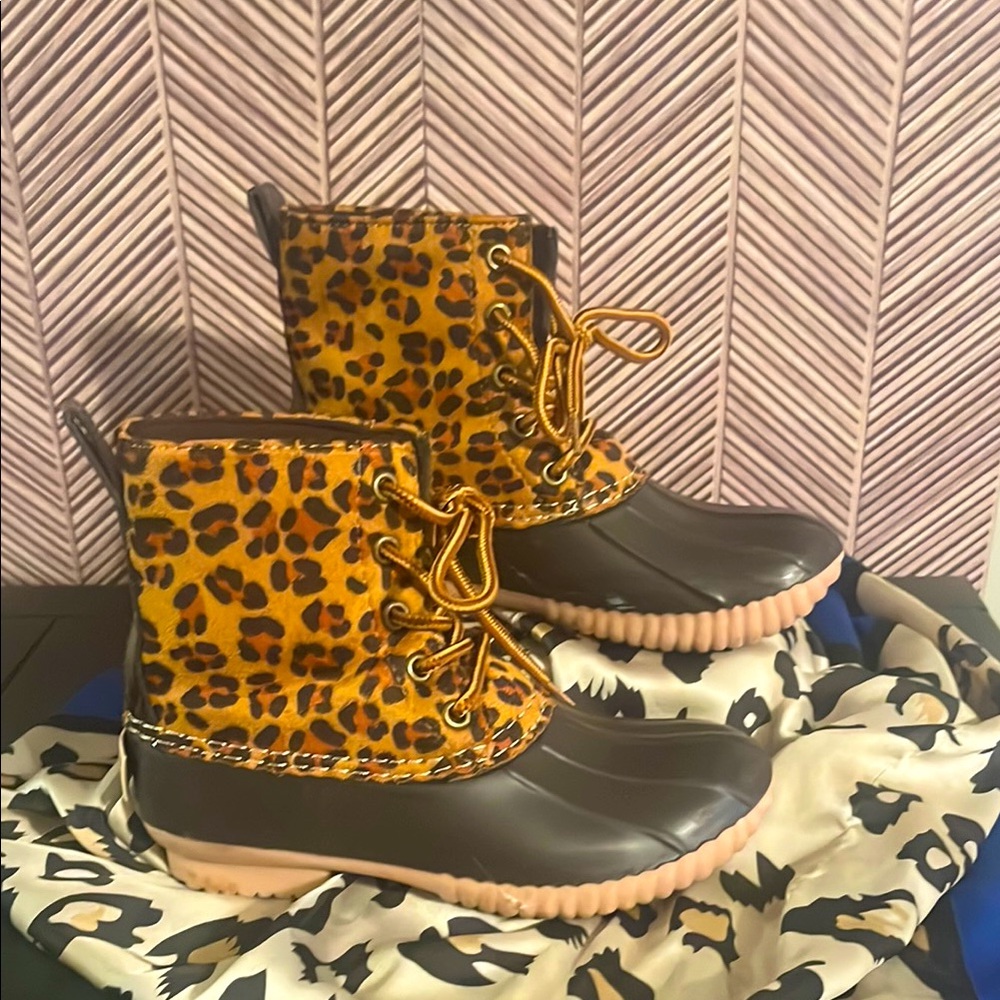 Leopard Print Kids Boots New without tags. never worn